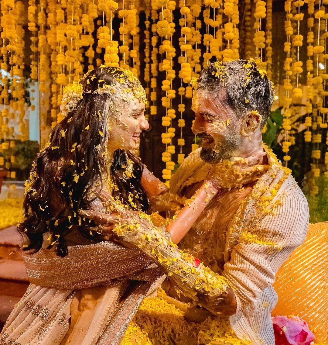 Athiya Shetty and KLRahul candid moments from haldi ceremony
