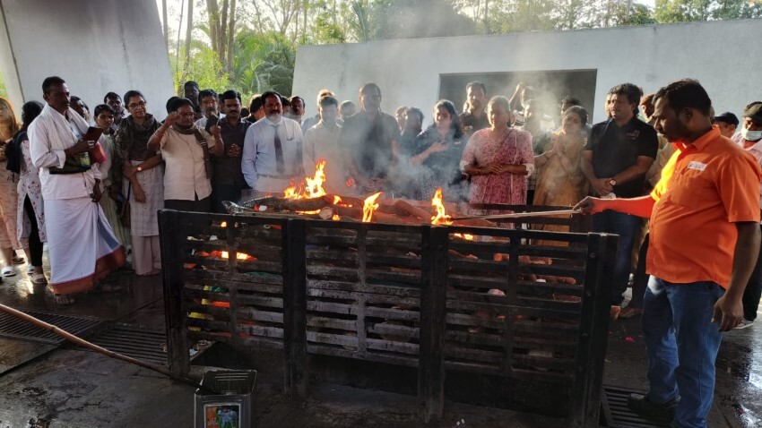 Celebs Pay Final Respect to Senior Actress Jamuna