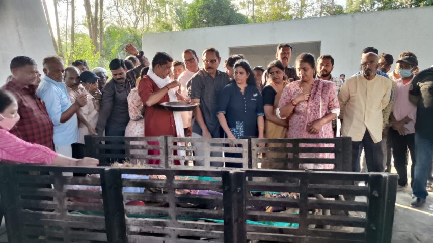 Celebs Pay Final Respect to Senior Actress Jamuna