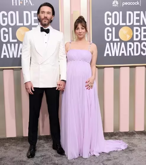 Celebs Walk the Red Carpet At Golden Globe Awards 2023