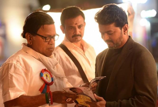 PHOTOS: யாரென்று தெரிகிறதா? கோட் சூட்ல சும்மா கெத்தா போஸ் கொடுத்த ...