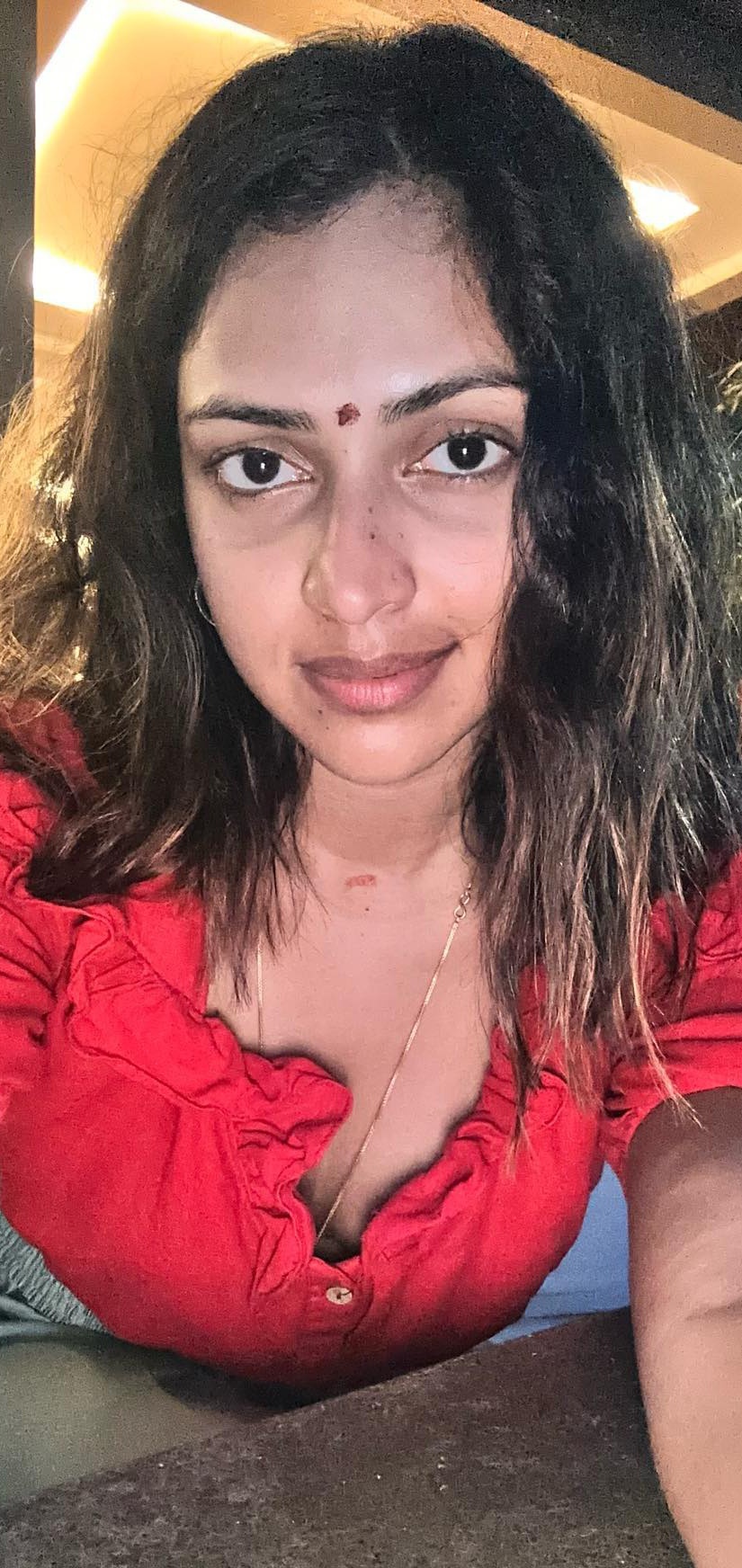 Amala Paul: బికినీలో బౌండరీ దాటేసిన అమల.. తడిచిన అందాలతో రెచ్చగొడుతూ!