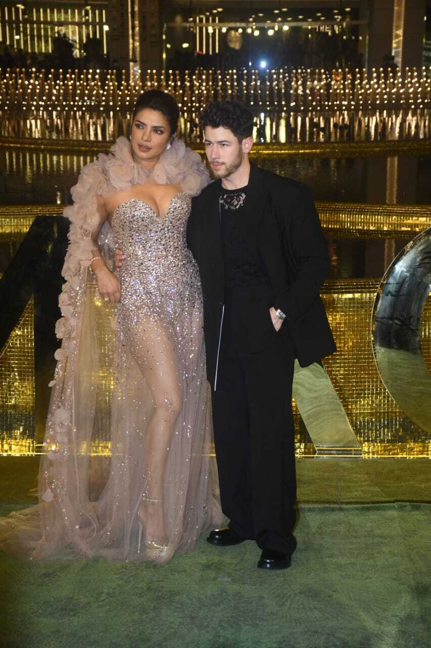 Priyanka Chopra And Nick Jonas Grabs all the Attention At NMACC Night
