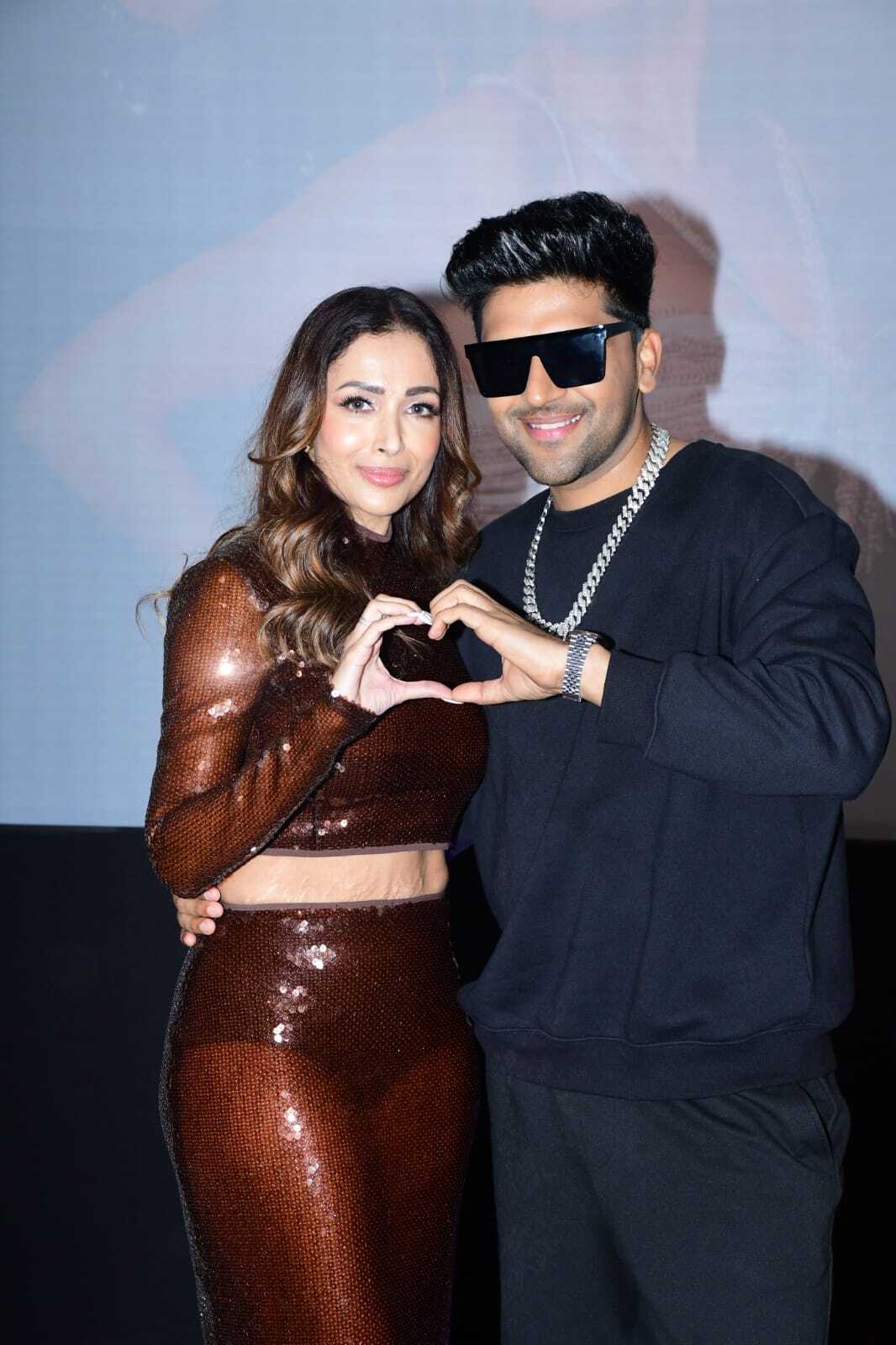 Tera Ki Khayal, Malaika Arora, and Guru Randhawa’s first-ever song together receive immense love from the audience, viewers liked the Oculus experience.