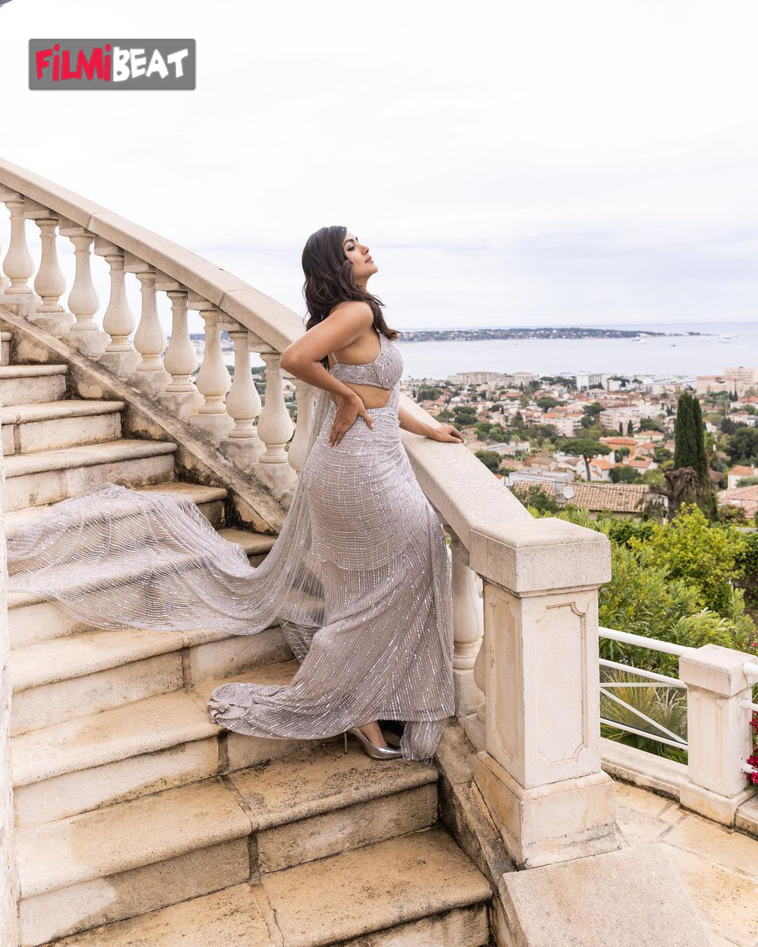 Cannes 2023: After Sara Ali Khan, Mrunal Thakur goes Desi on the 76th Cannes Red Carpet