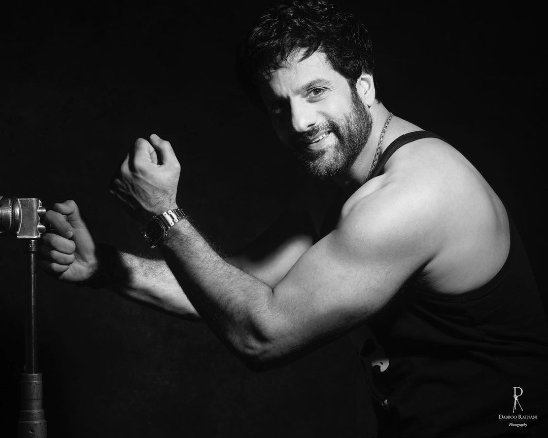 Fardeen Khan Goes from Fat to Fab, fans demand his Bollywood comeback