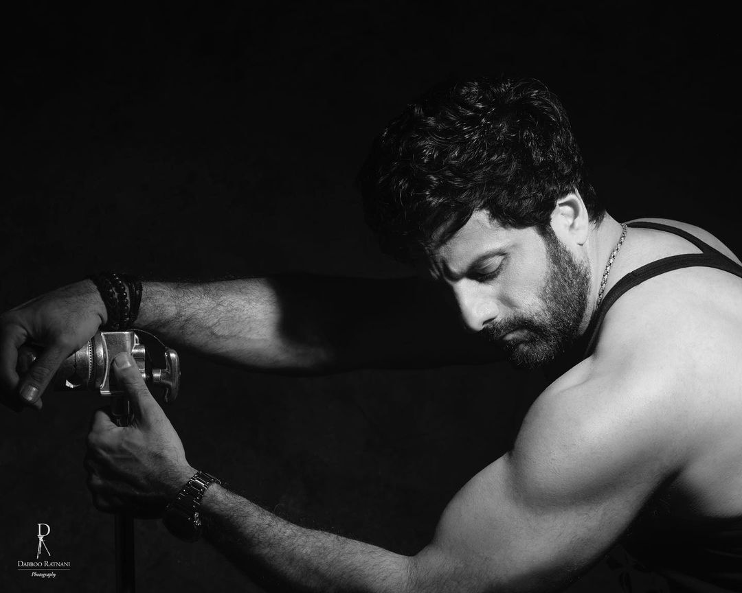 Fardeen Khan Goes from Fat to Fab, fans demand his Bollywood comeback