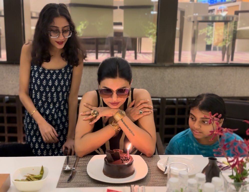 InPic: Actress Sushmita Sen commemorates 29 years as Miss Universe with her daughters, enjoys the day with family