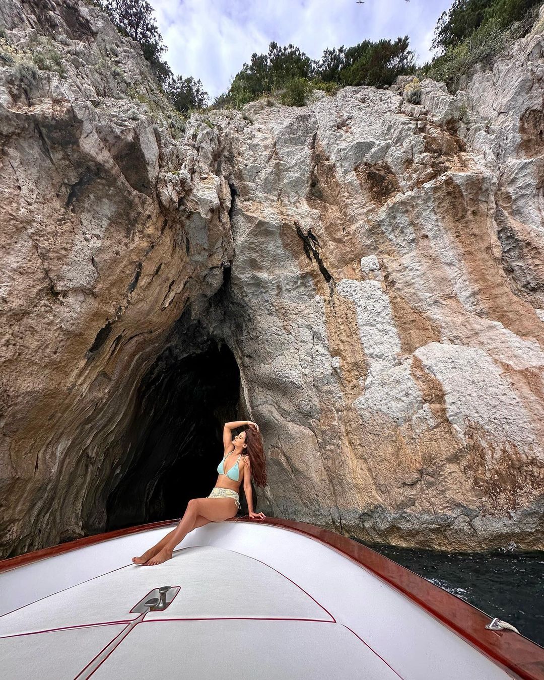 Shakti Mohan enjoys her vacation in Italy, shares pictures having the time of her life on a boat surrounded by the ocean