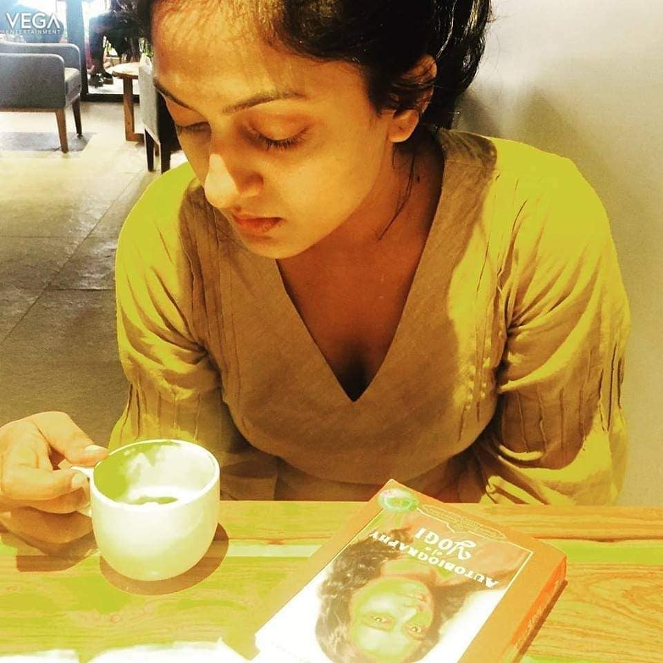 Sheela Kaur: అప్పట్లో బన్నీతో హిట్ కొట్టిన హీరోయిన్.. ఇప్పుడు ఎలా ఉందంటే.. లేటెస్ట్ ఫొటోస్