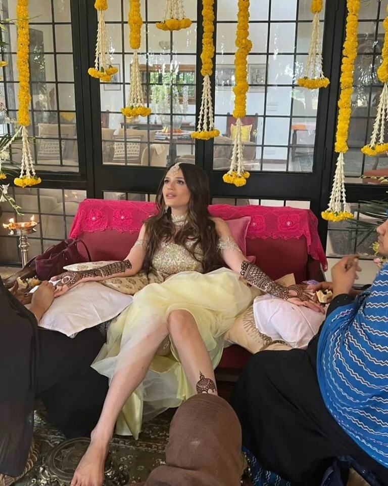 Actor Abhishek Ambareesh & Aviva Mehndi Shastra celebration; See Photos