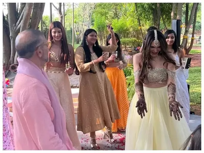 Actor Abhishek Ambareesh & Aviva Mehndi Shastra celebration; See Photos