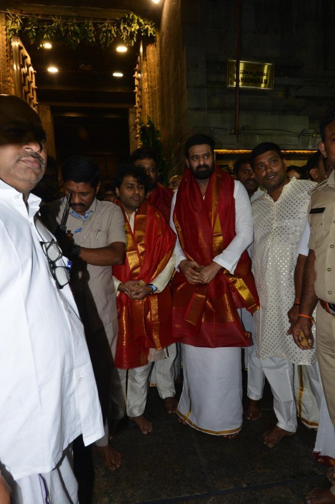 Adipurush Pre Release Event in Tirupati : Prabhas Seeks Blessing at Tirupati
