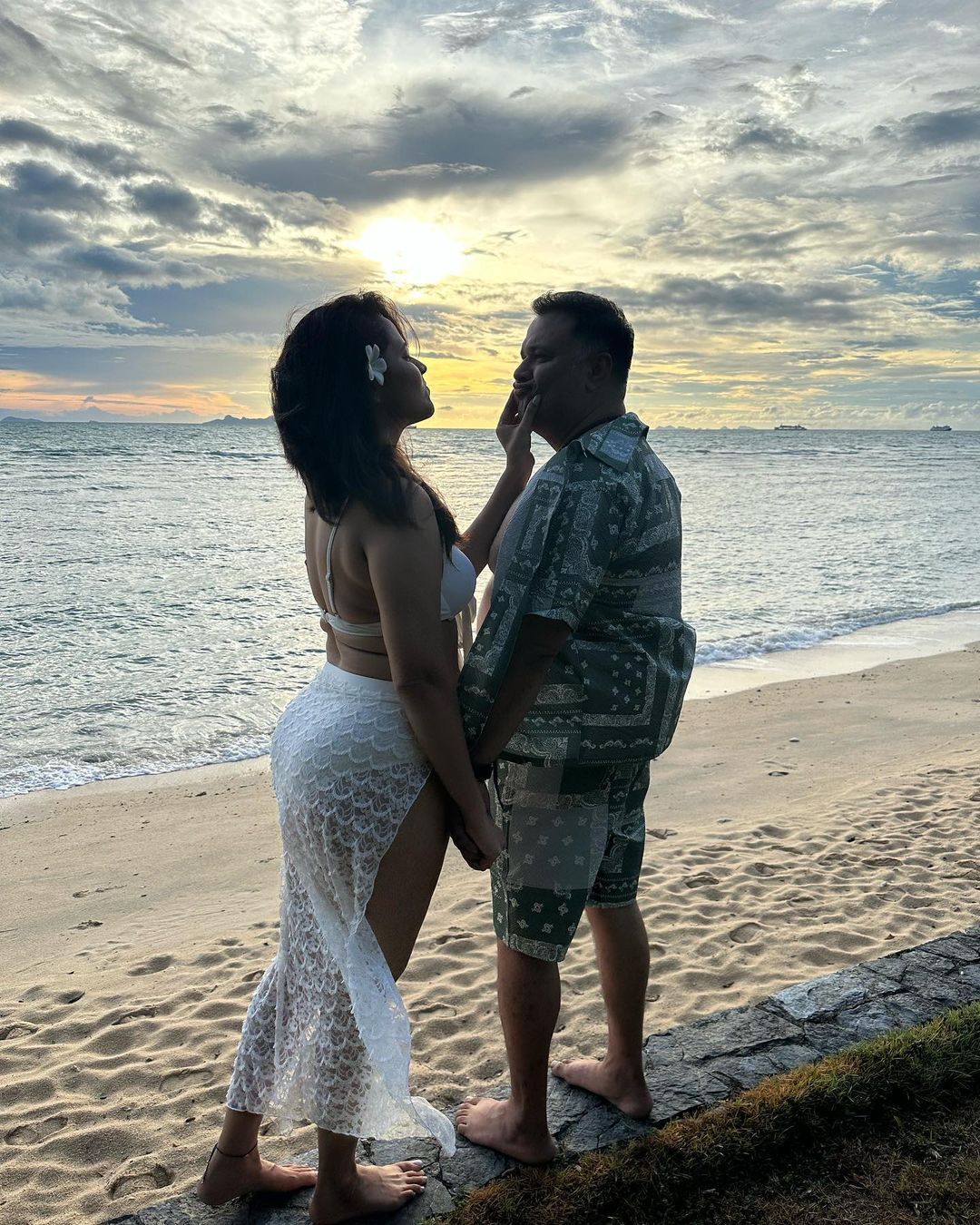 Anasuya Bharadwaj liplocks husband Sushank in Thailand as they celebrate their 13th wedding Anniversary, pictures go viral