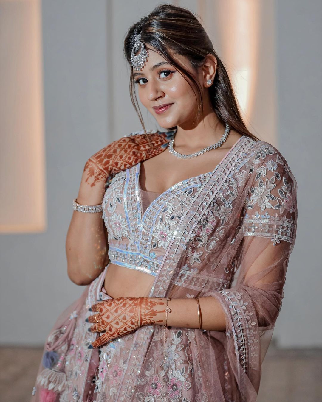 Bigg Boss OTT 2: Know All About the Popular Instagram Celebrity Anjali Arora