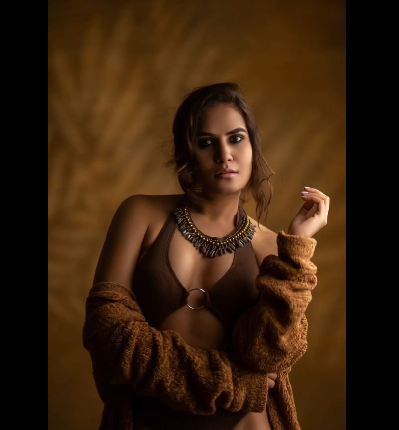 KGF Actress Roopa Rayappa Bold Photoshoot Goes Viral On Internet