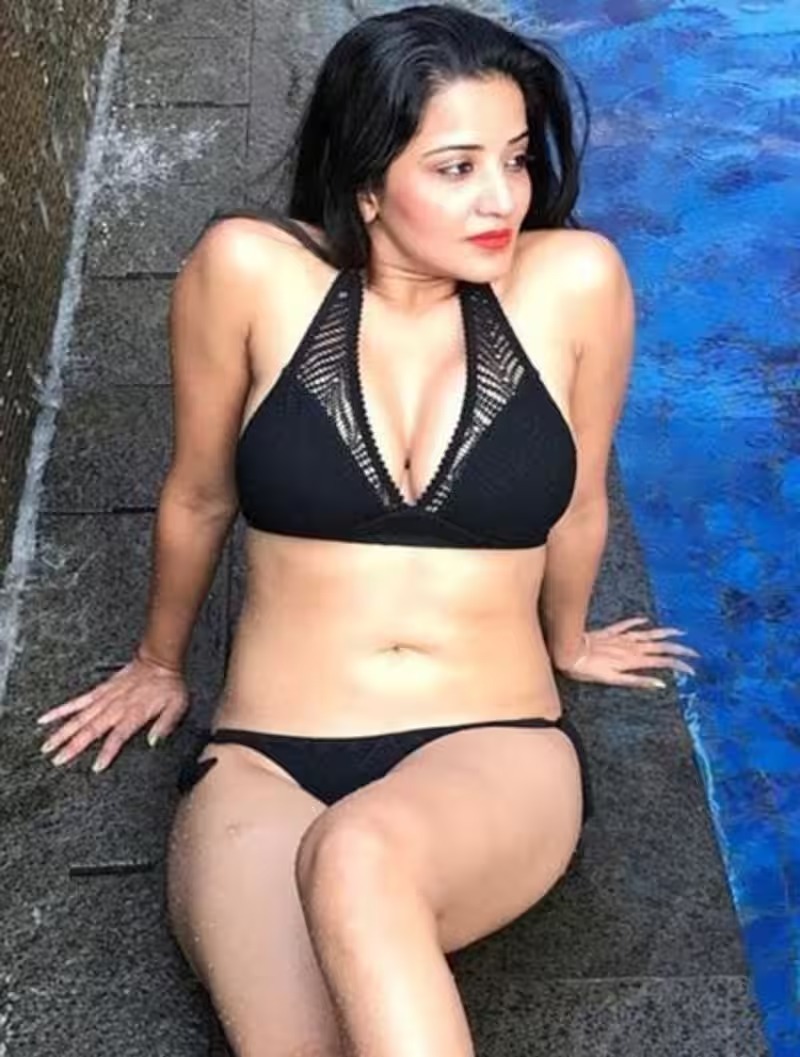 Monalisa Bold Avatar Goes Viral On Internet; See Photos