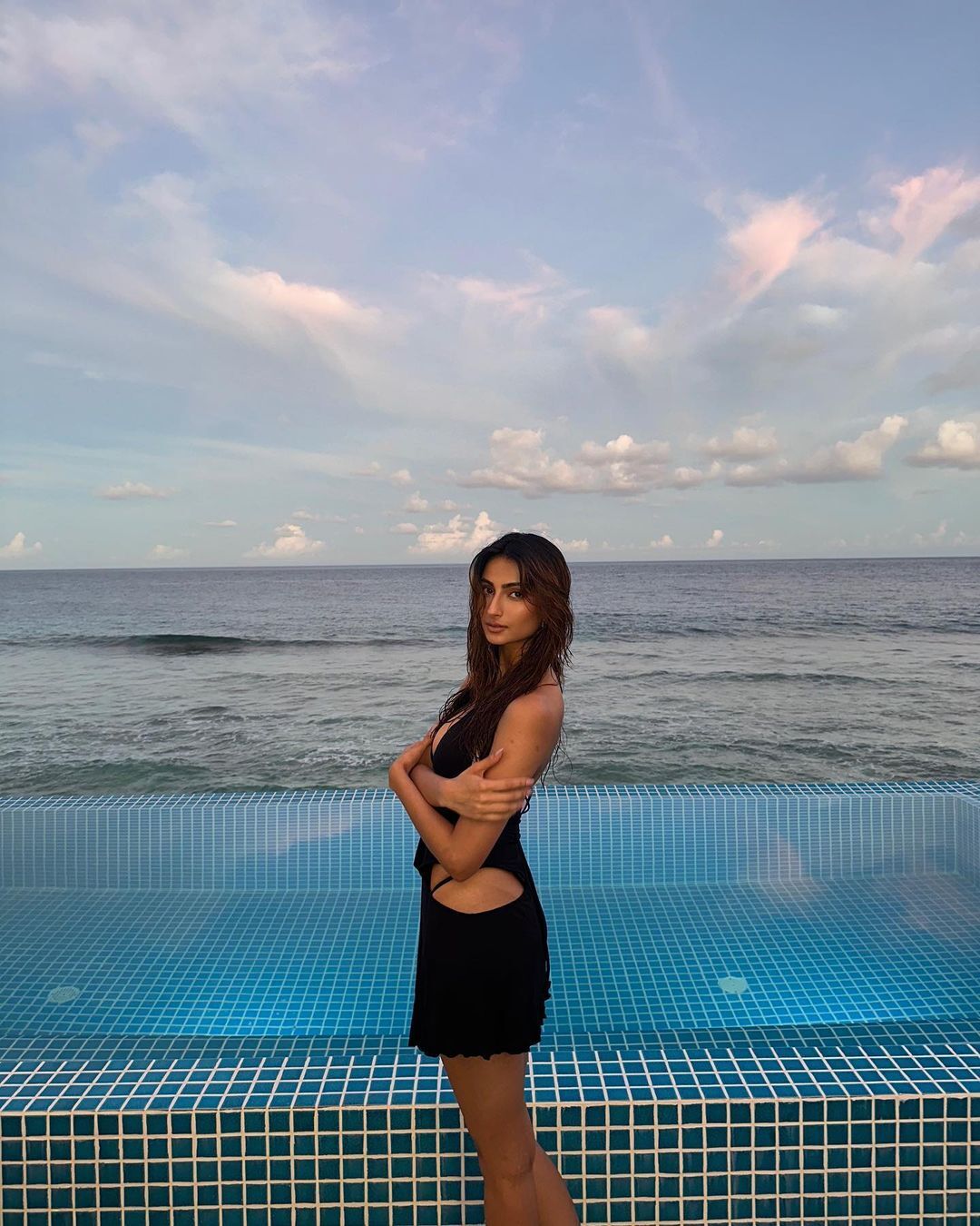 Palak Tiwari is enjoying her Maldives vacation, flaunts her toned body in gorgeous swimsuits