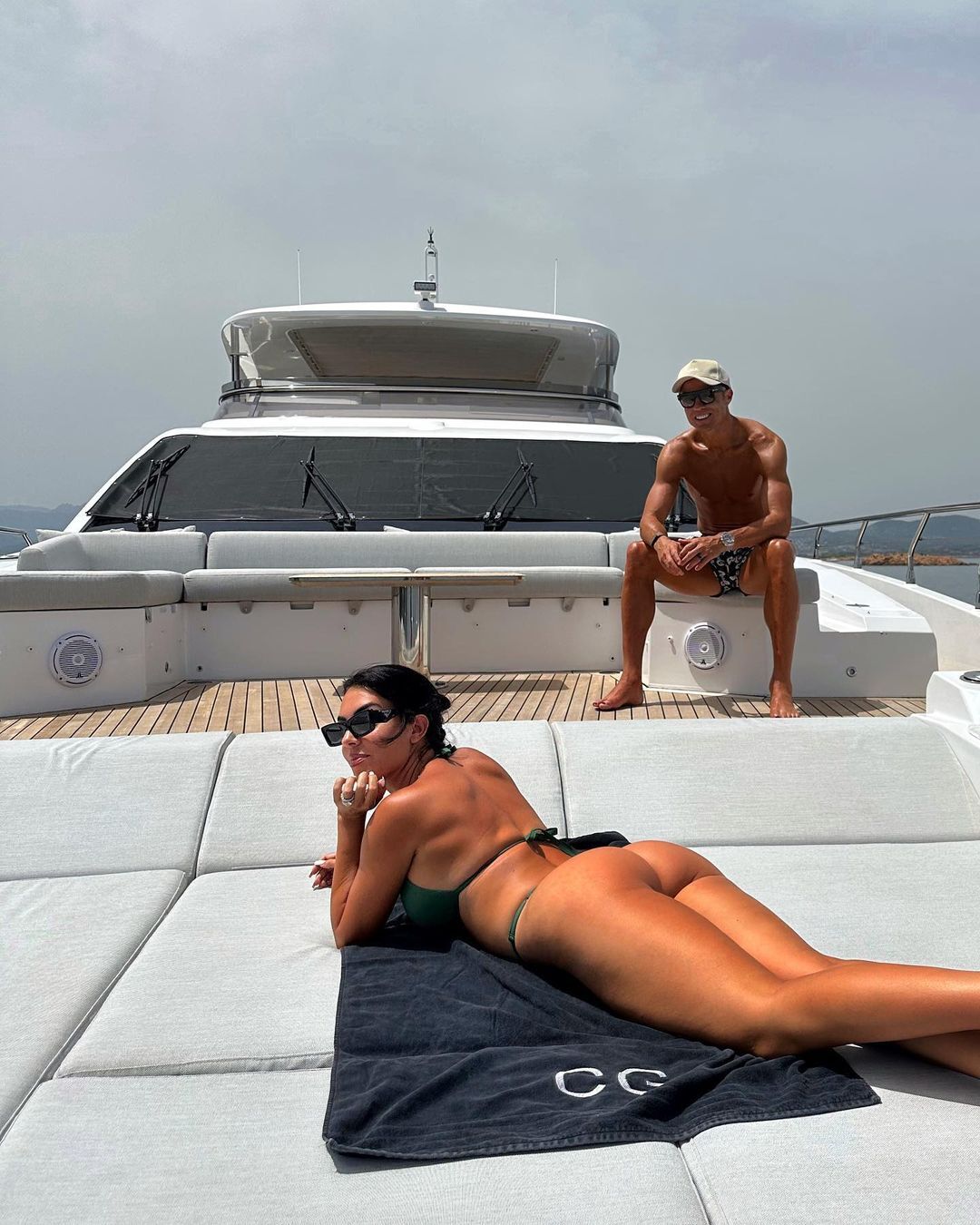 Sailing in Style: Cristiano Ronaldo and Family Escapes to Paradise on a Luxurious Yacht Getaway