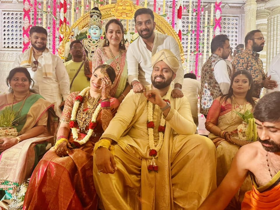 Sandalwood star Abhishek Ambareesh gets hitched to Aviva Bidapa, Rajinikanth, Yash, and several other prominent people attend the wedding