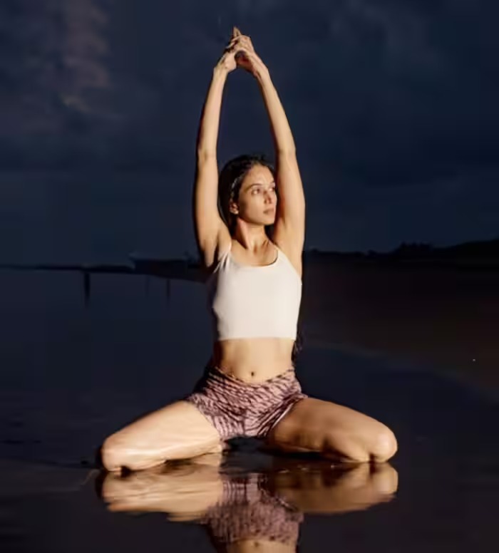 Throwback Pictures of Newlywed Ira Trivedi in Scorching Hot Bikinis, flaunts her perfectly toned body