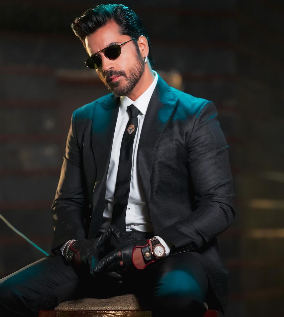 7 times Gautam Gulati stole our hearts with his killer looks