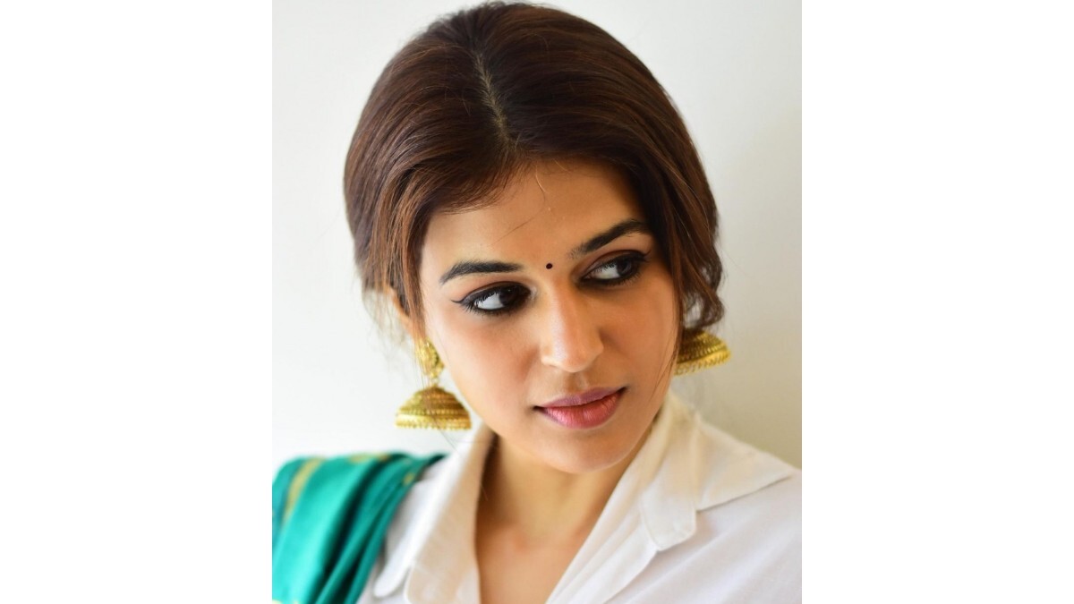 'ಕೋಟಿಗೊಬ್ಬ-3' ಬೆಡಗಿ ಶ್ರದ್ಧಾ ದಾಸ್ ಹಾಟ್ ಚಿತ್ರಗಳು 