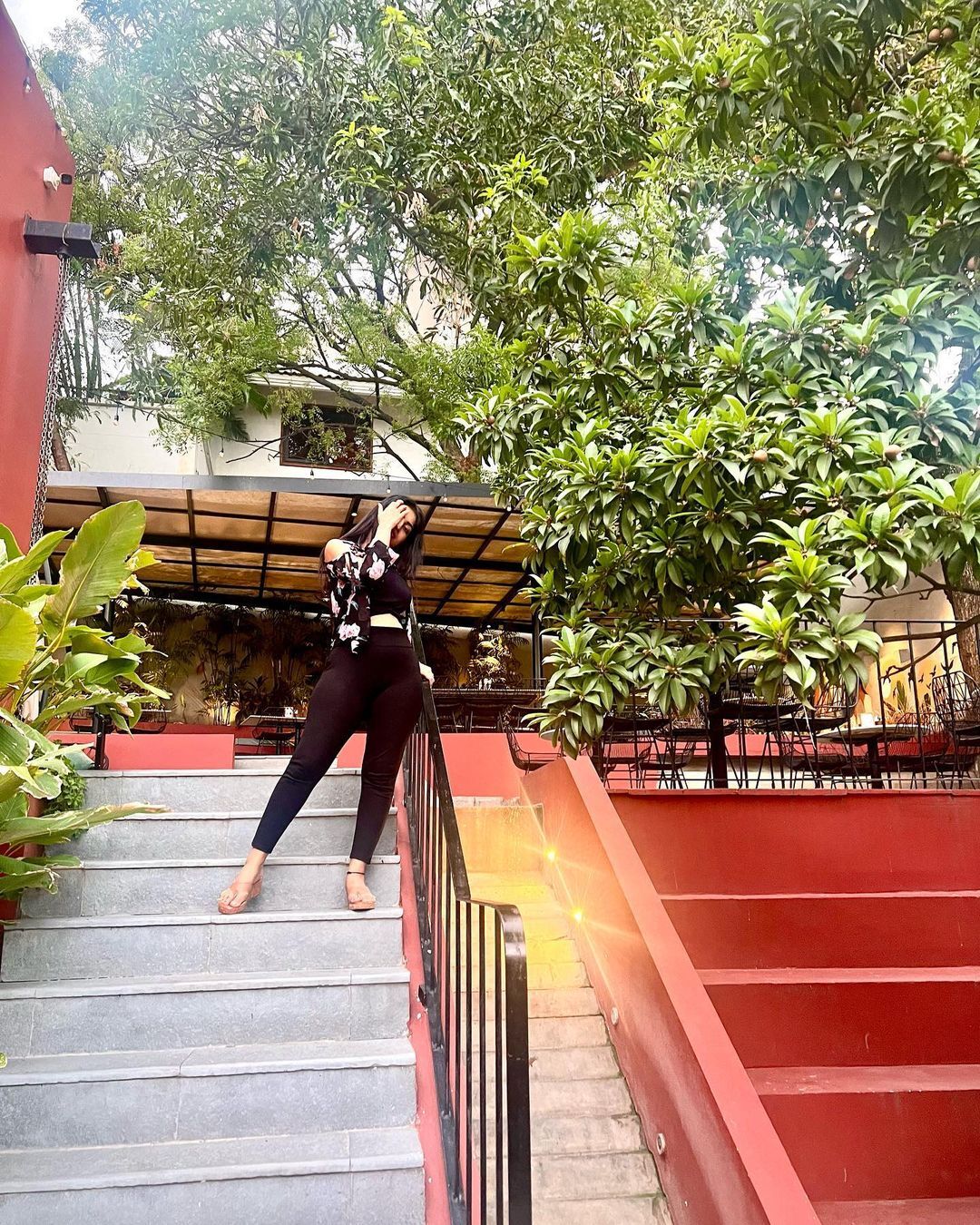Ananya Nagalla: స్టన్నింగ్ ఫిగర్‌తో తెలుగు పిల్ల రచ్చ.. ఎద అందాలే చూపిస్తూ అనన్య ఫొటోలు