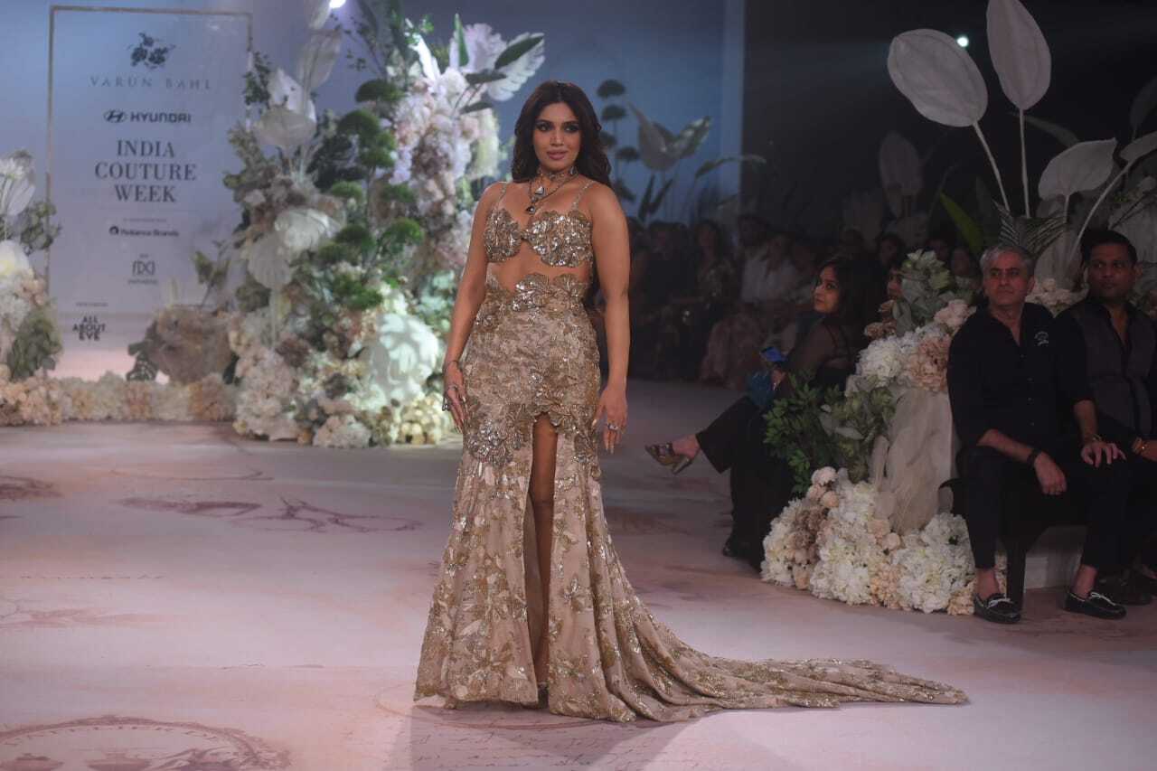 Bhumi Pednekar walks the ramp for Designer Varun Bahl at India Couture Week 2023