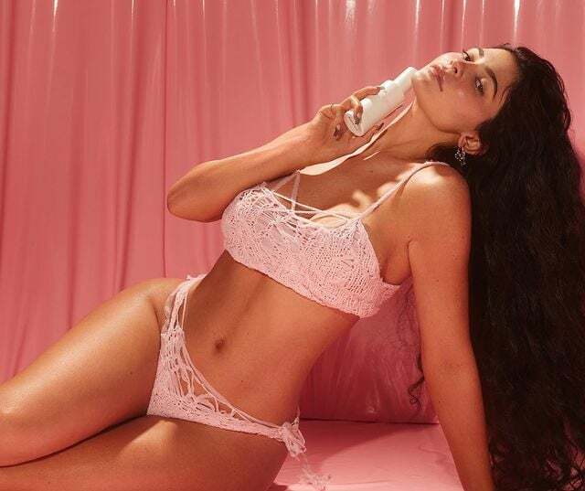 Kylie Jenner Latest Bold & Glamorous Photoshoot; See Pics