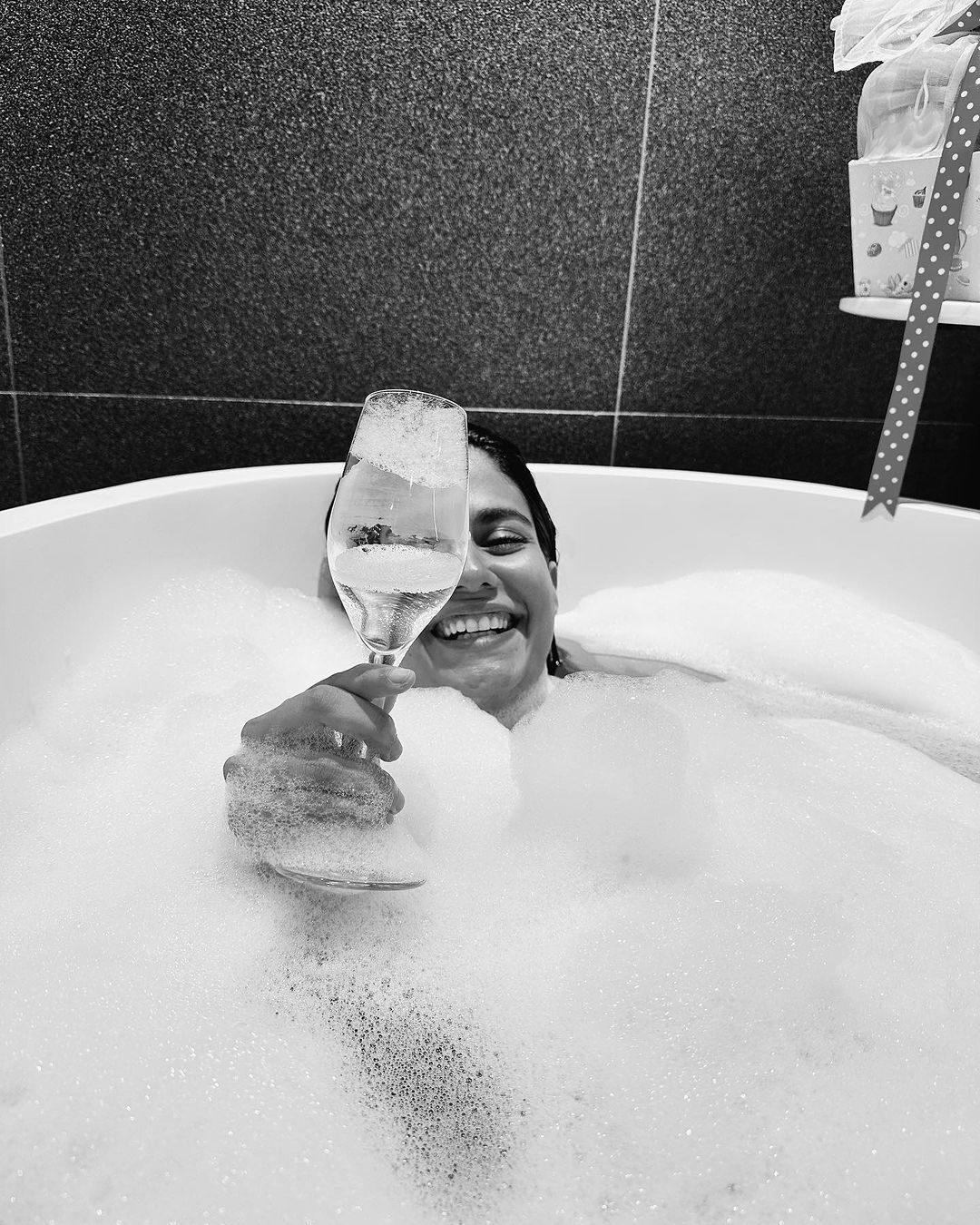Shreya Dhanwanthary Sets Hearts Racing with Hot Bubble Bath and Bikini Photos