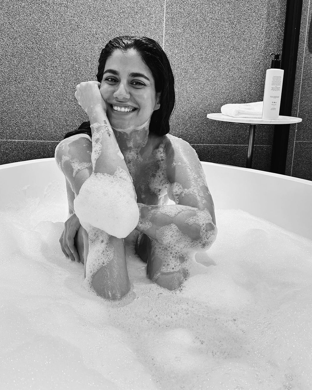 Shreya Dhanwanthary Sets Hearts Racing with Hot Bubble Bath and Bikini Photos