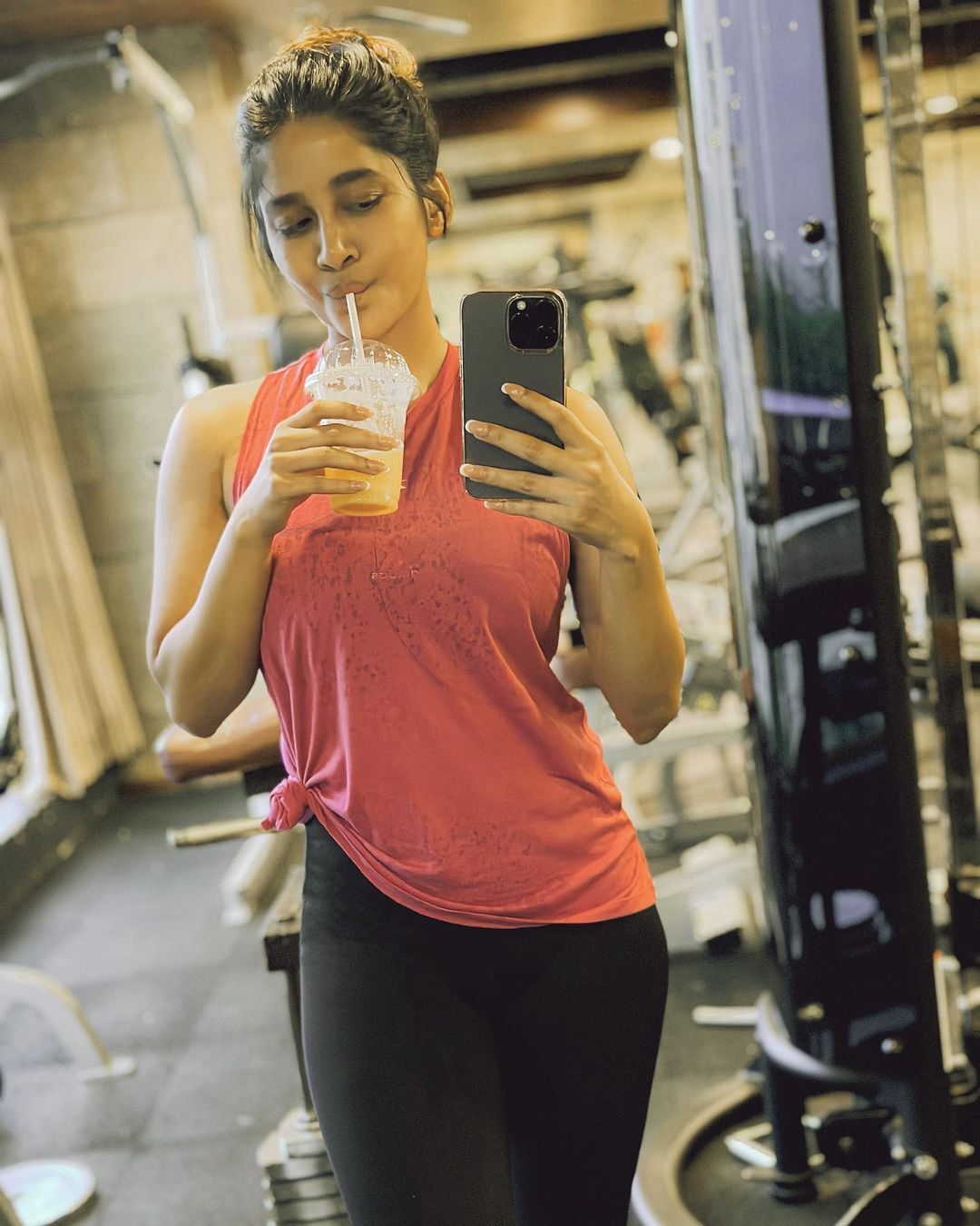 Nabha Natesh: ఎద అందాలతో రెచ్చగొడుతోన్న నభా.. బట్టలు ఉన్నా లేనట్లే ఎక్స్‌పోజింగ్ 