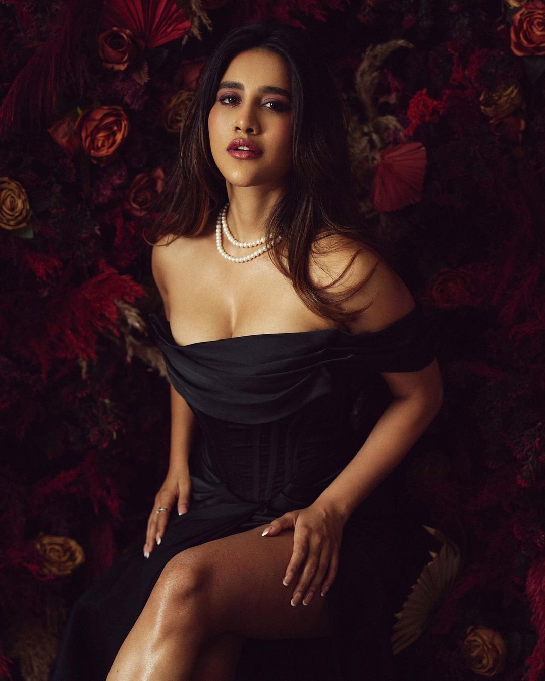 Nabha Natesh: ఎద అందాలతో రెచ్చగొడుతోన్న నభా.. బట్టలు ఉన్నా లేనట్లే ఎక్స్‌పోజింగ్ 