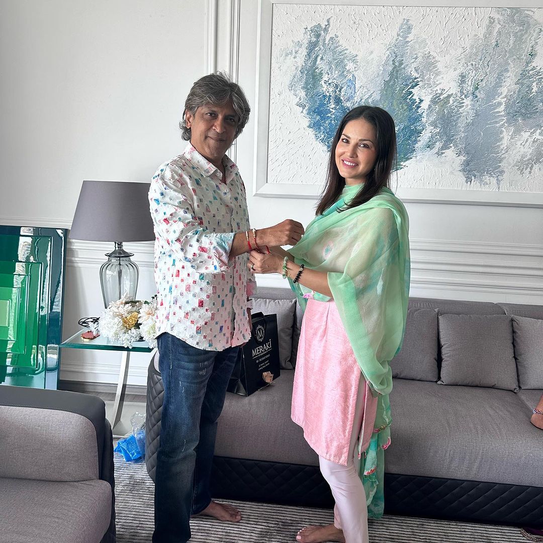 Raksha Bandhan 2023: Sunny Leone Marks Raksha Bandhan with Family, Adorns Traditional Suit for the Occasion
