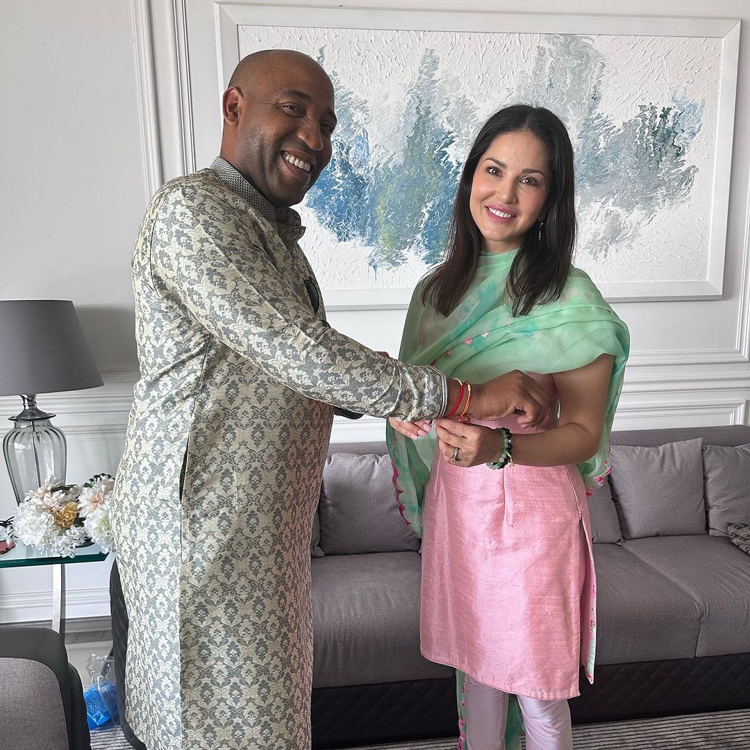 Raksha Bandhan 2023: Sunny Leone Marks Raksha Bandhan with Family, Adorns Traditional Suit for the Occasion