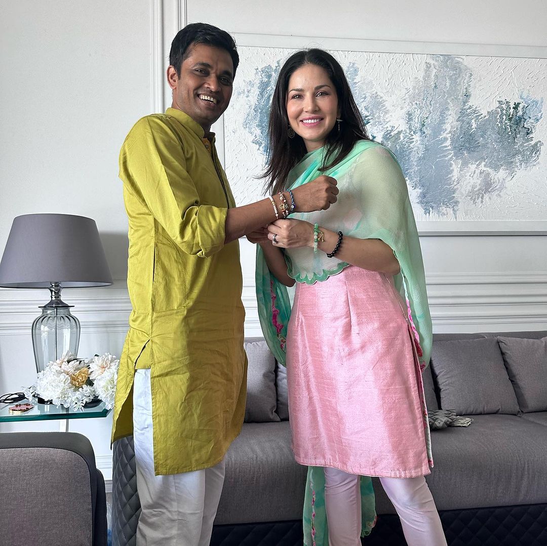 Raksha Bandhan 2023: Sunny Leone Marks Raksha Bandhan with Family, Adorns Traditional Suit for the Occasion