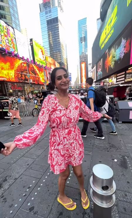 Surekha Vani: బోల్డు షోతో షాకిచ్చిన సురేఖ వాణి.. ఈడొచ్చిన కూతురున్నా తగ్గట్లేదుగా!