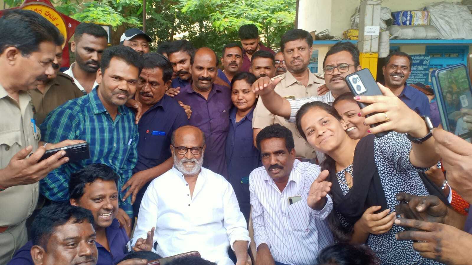 Superstar Rajinikanth makes a surprise visit at the Bengaluru bus depot, Leaves Workers Excited