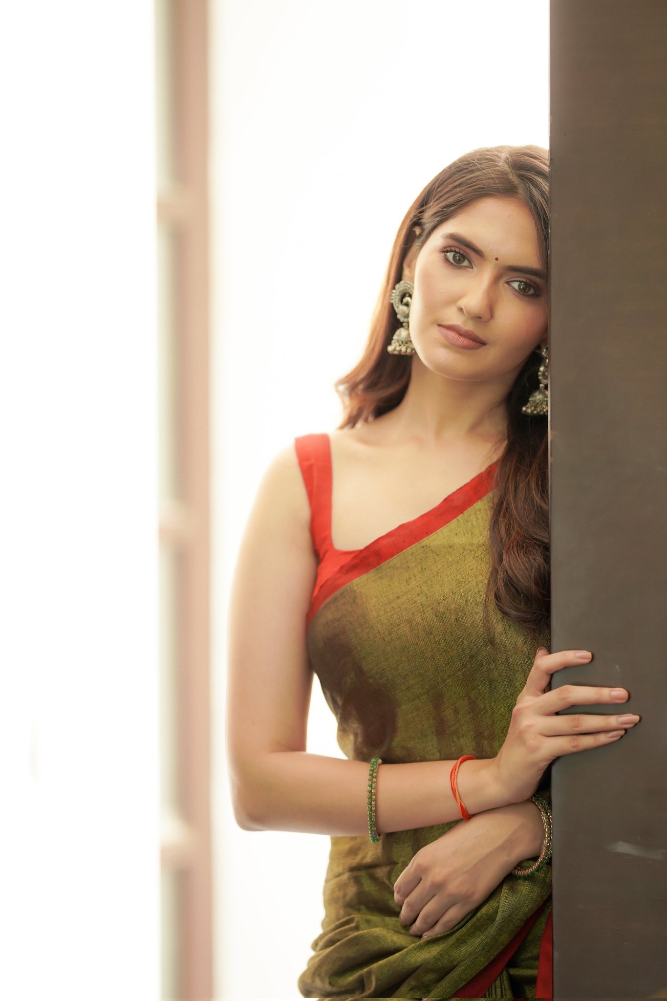 Ayraa Photos: Find Latest HD Images, Pictures, Stills & Pics - Filmibeat