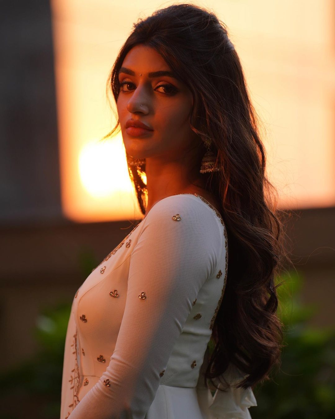  'ಕಿಸ್' ಬೆಡಗಿಯ ಅಂದಕ್ಕೆ ಹುಣ್ಣಿಮೆ ಚಂದ್ರನೂ ನಾಚಿದ...!