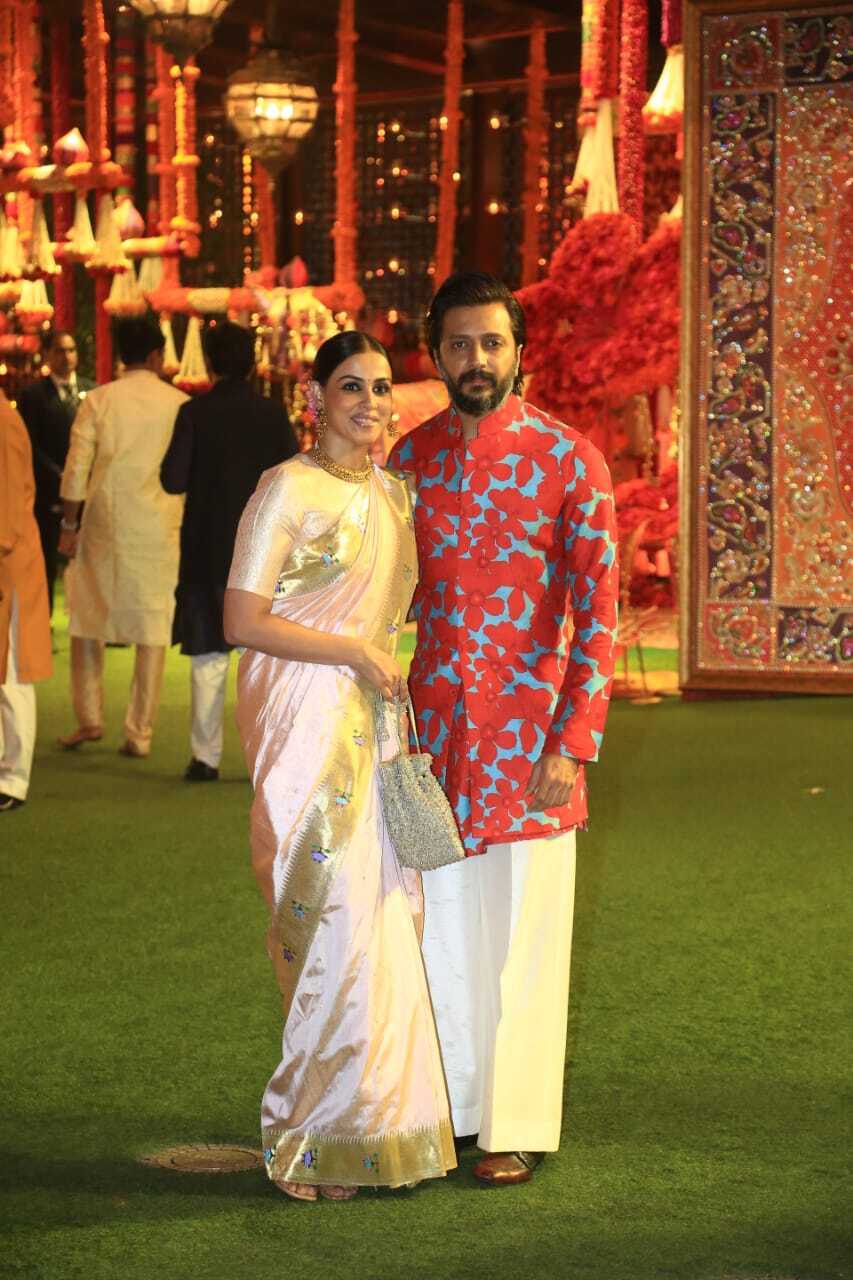 Salman Khan, Sara Ali Khan, Anil Kapoor, Rekha and other Celebs at Ambani's Ganesh Chaturthi Celebrations 2023