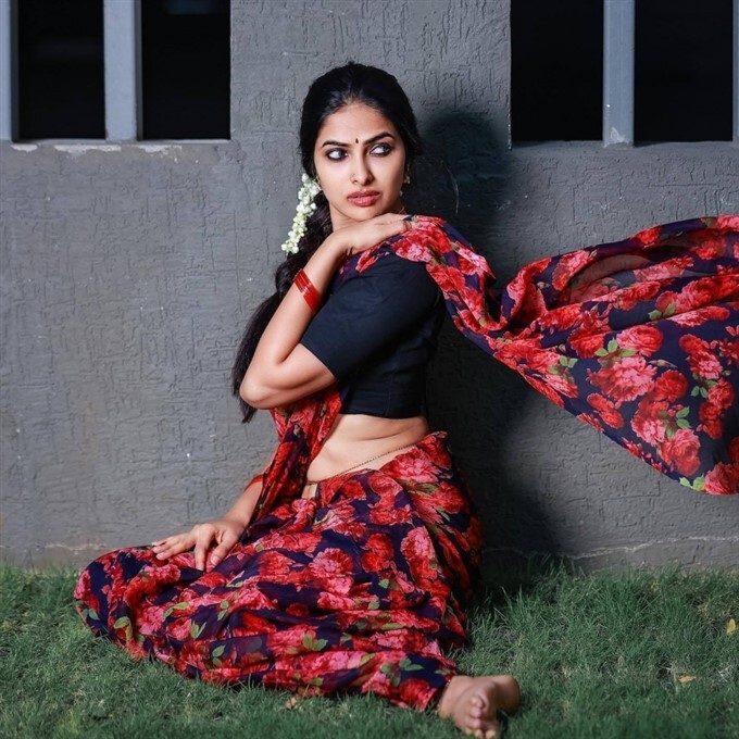 ತೆಲುಗು ಬಿಗ್‌ಬಾಸ್ ಮೂಲಕ ಗಮನ ಸೆಳೆದಿದ್ದ ಬ್ಯೂಟಿಯ ಗ್ಲಾಮರ್ ಫೋಟೊಶೂಟ್
