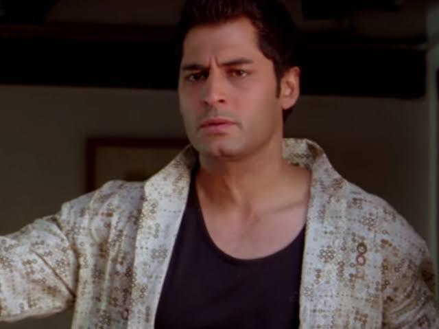 शाहिद-सैफ नहीं बल्कि 16 साल पहले इस एक्टर की दीवानी थी Kareena Kapoor, आधी रात को किया...