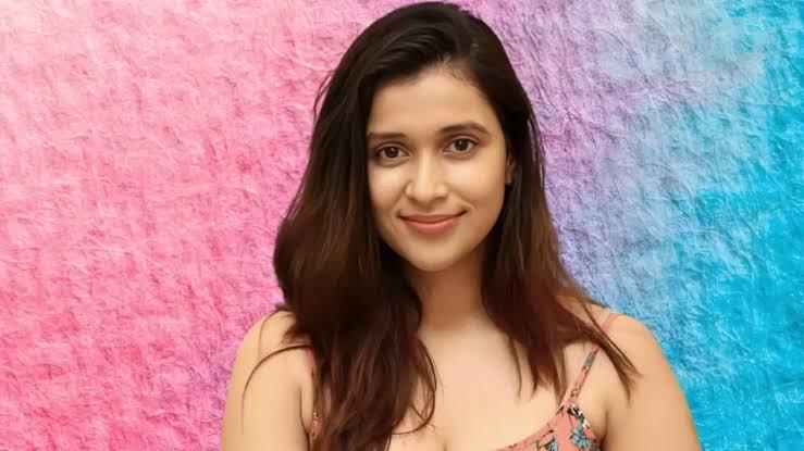 बिग बॉस 17 कंटेस्टेंट Mannara Chopra ने इस फिल्म में दिए थे इंटिमेट सीन्स, किया भर-भरकर रोमांस