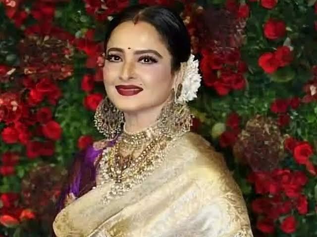 जब रेखा अपनी ही बहन के रिश्ते के हो गई थी खिलाफ, बनी थी शादी में रोढ़ा  