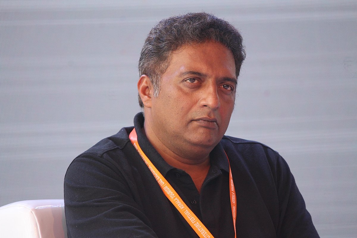 विलेन बनकर इन एक्टर्स ने फिल्मों में मचाया तहलका, हीरो से ज़्यादा लूट ली लाइमलाइट