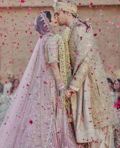 कियारा से लेकर परिणीति इस साल मनाने वाली हैं अपना पहला करवाचौथ, हसीनाओं की तस्वीरें देखने के लिए बेकरार हैं फैन्स 