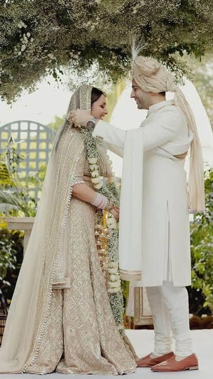कियारा से लेकर परिणीति इस साल मनाने वाली हैं अपना पहला करवाचौथ, हसीनाओं की तस्वीरें देखने के लिए बेकरार हैं फैन्स 