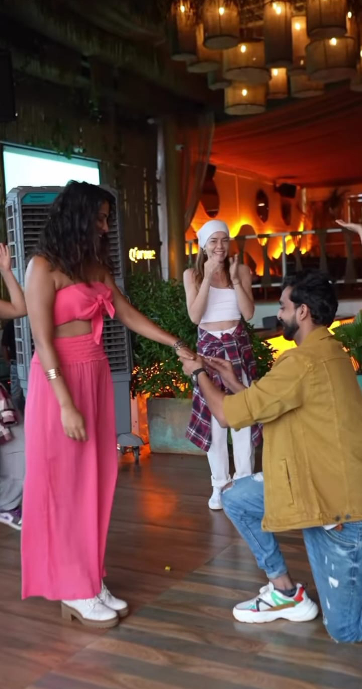 Amala Paul's Boyfriend Jagat Desai's Romantic Birthday Proposal in Goa, Pics Viral